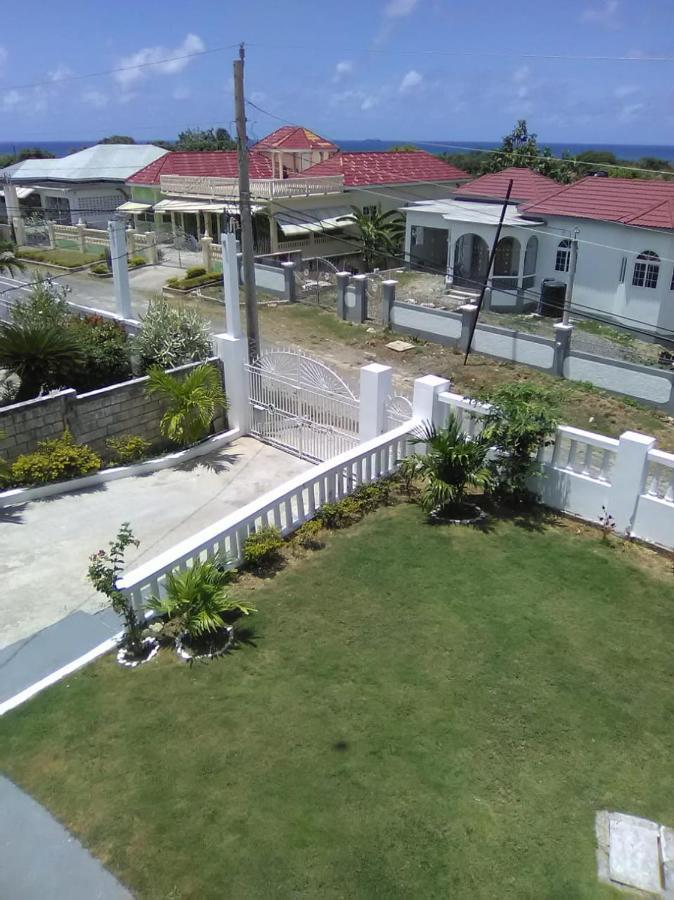 The Retreat Ξενοδοχείο Lyssons Εξωτερικό φωτογραφία